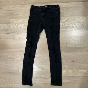 Just black skinny jeans